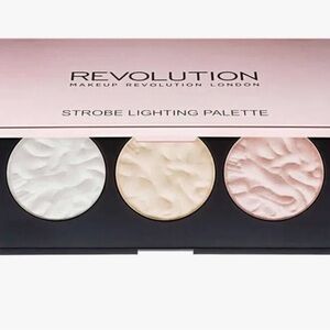 Revolution Strobe Lighting Palette - Soft White, Warm Cream, Blush Pink